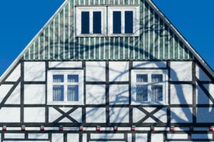 Bauzinsen im August 2026: Plateau über 4 Prozent